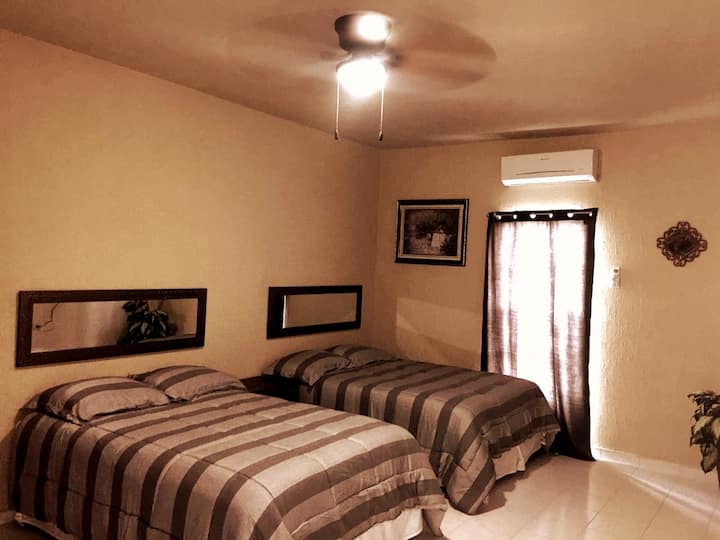 Consulate nearby. Comfortable room for 4 people Houses for Rent in