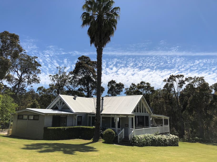 Koolama Cottage Bramley Hollow Houses For Rent In Bramley