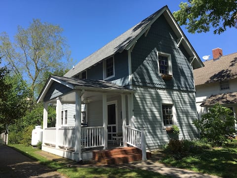Bay Breeze on Tazewell (Sun-Sun rental June-Aug.)