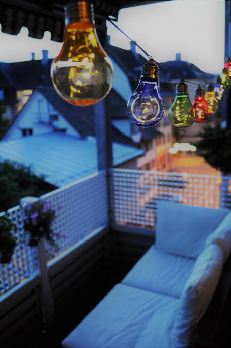 Cosy urban balcony