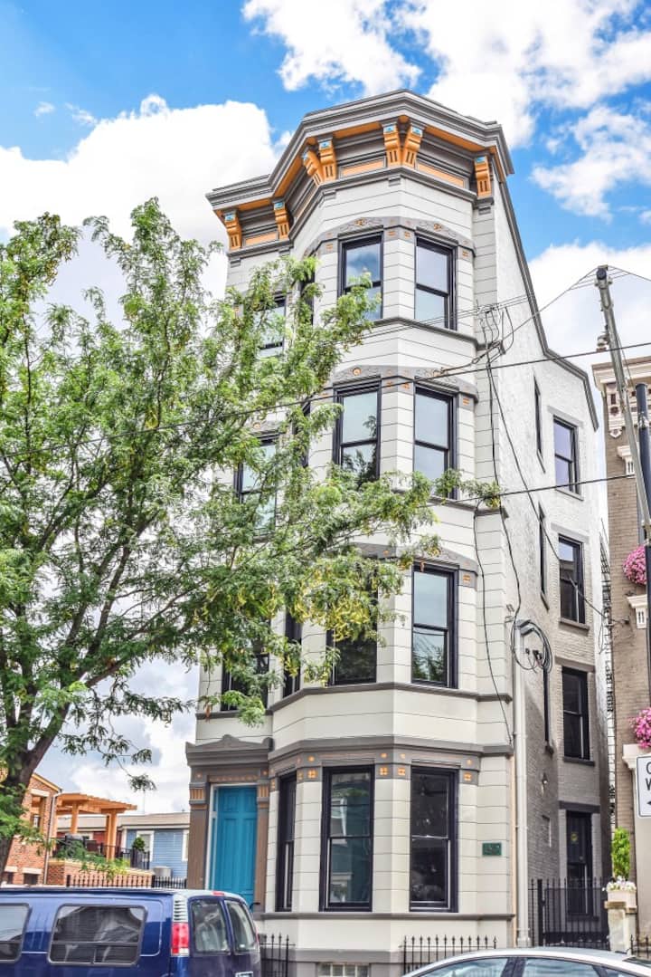 Beautiful Condo in the Heart of OTR with parking Apartments for Rent in Cincinnati, Ohio