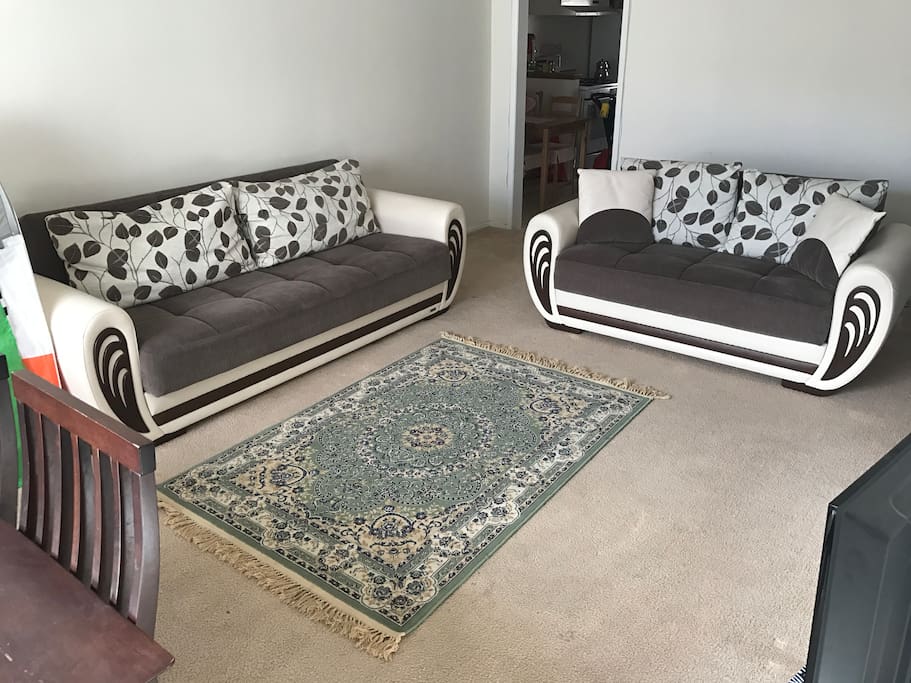 airbnb dishonestly experimenting on hosts - bad faith