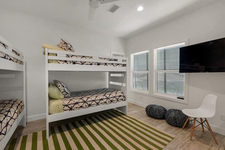 غرفة بطابقين