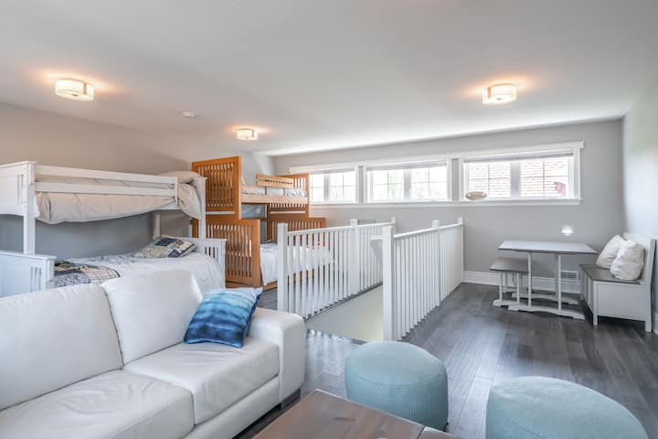 Საბავშვო ბონუსის ლოფტის ტერიტორია ორი კომპლექტით ორზე მეტი თოკით და დასაჯდომი სივრცით