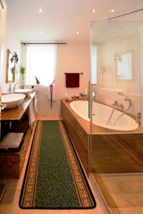 Gönn Dir eine Dusche oder eine Badewanne