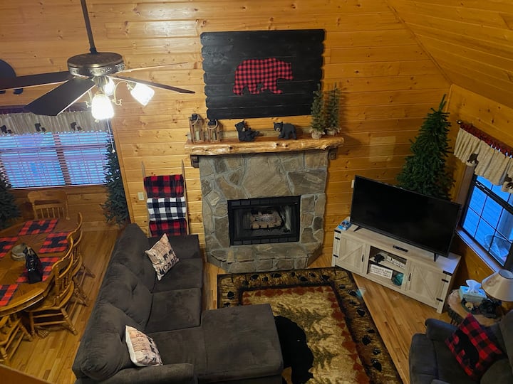 Bear Paw Sanctuary-beautiful 3 Level Cabin - Blairsville, GA