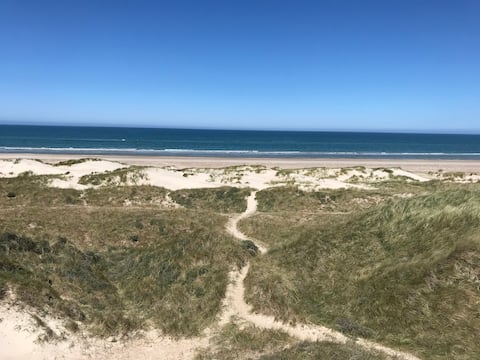 Holiday House first roe  to the beach Slettestrand