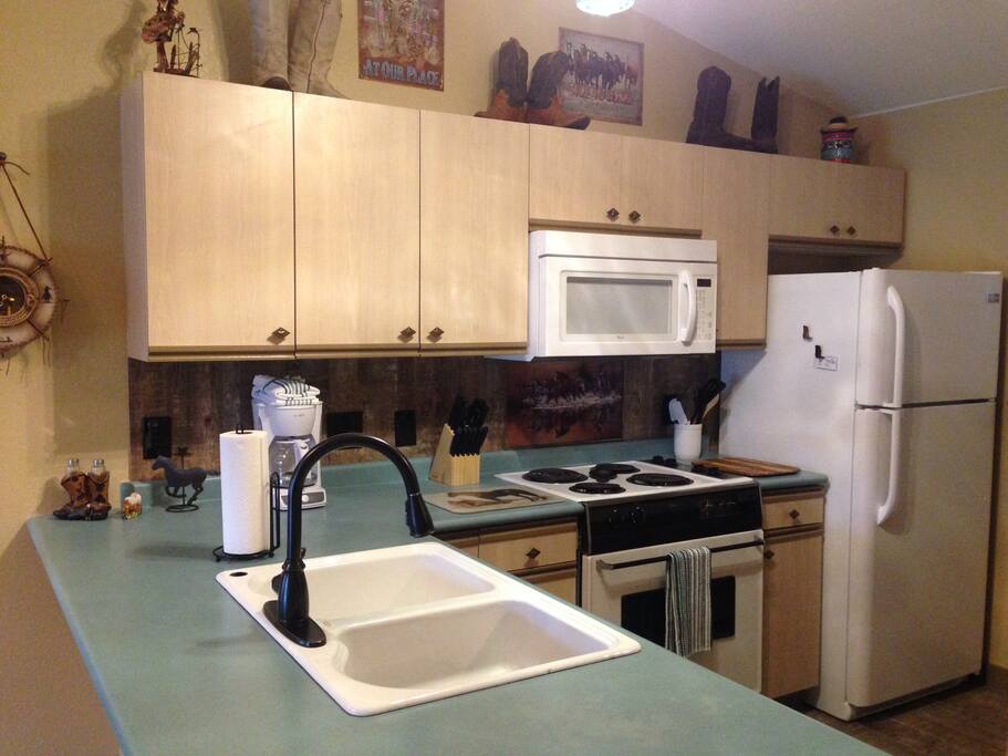 Large full kitchen