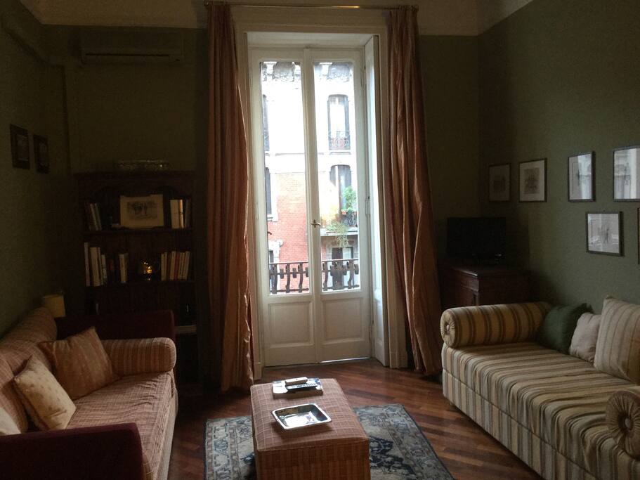 Soggiorno con divano letto