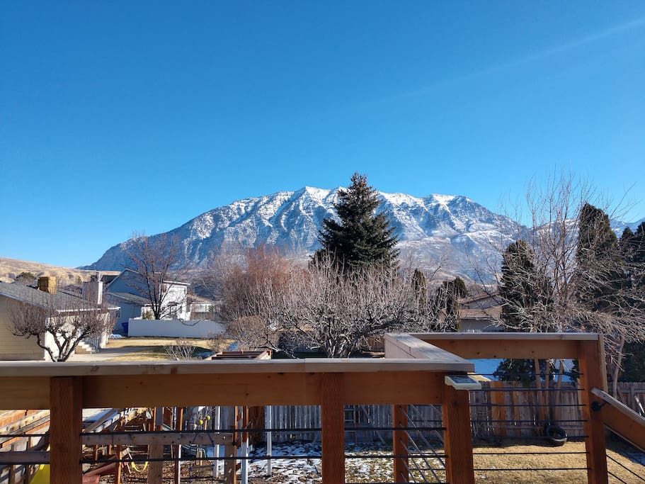 Gorgeous mountain view from the deck.