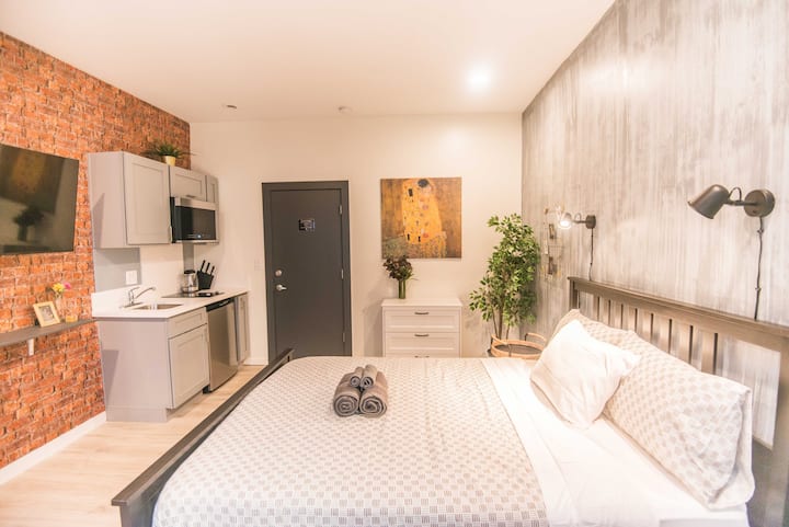 DQ.A2x-Spacious Private Studio near Downtown LA