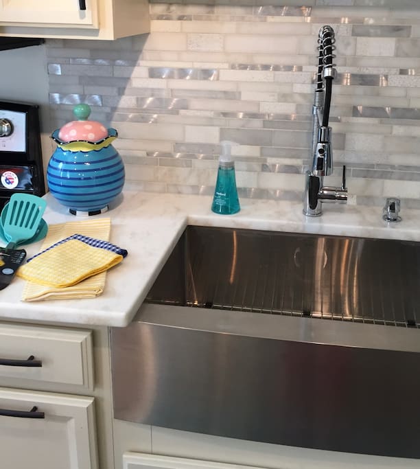 Stainless Steel Farmhouse Sink