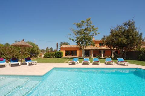 Location. Spacious villa.