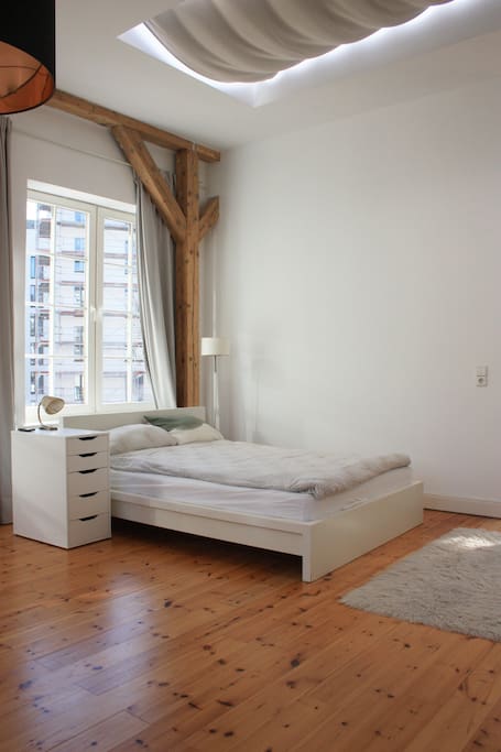 Schlafzimmer Bild 02