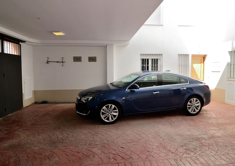Parking privado en la casa