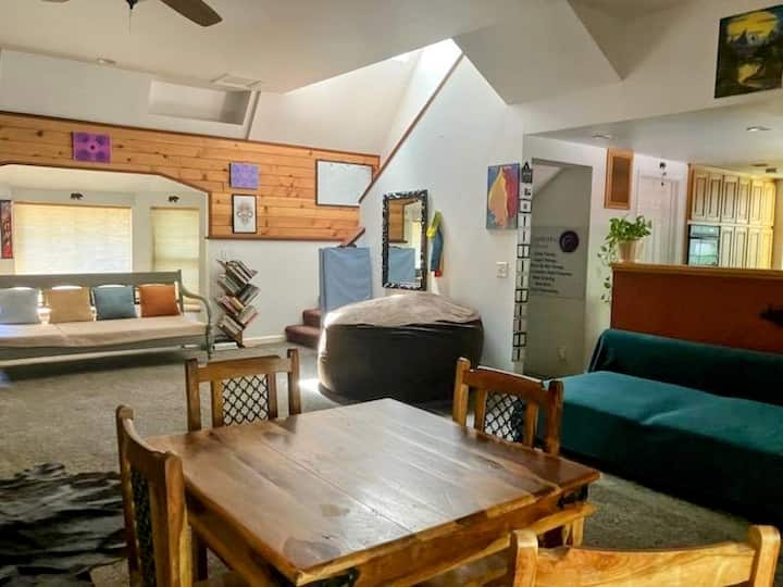 Lake house near DT Nevada City! W/ozone hot tub! Houses for Rent in