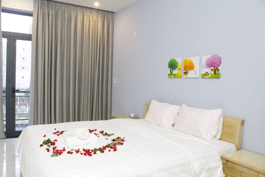 Phòng ngủ có ban công, nơi bạn có thể thưởng thức bãi biển gió