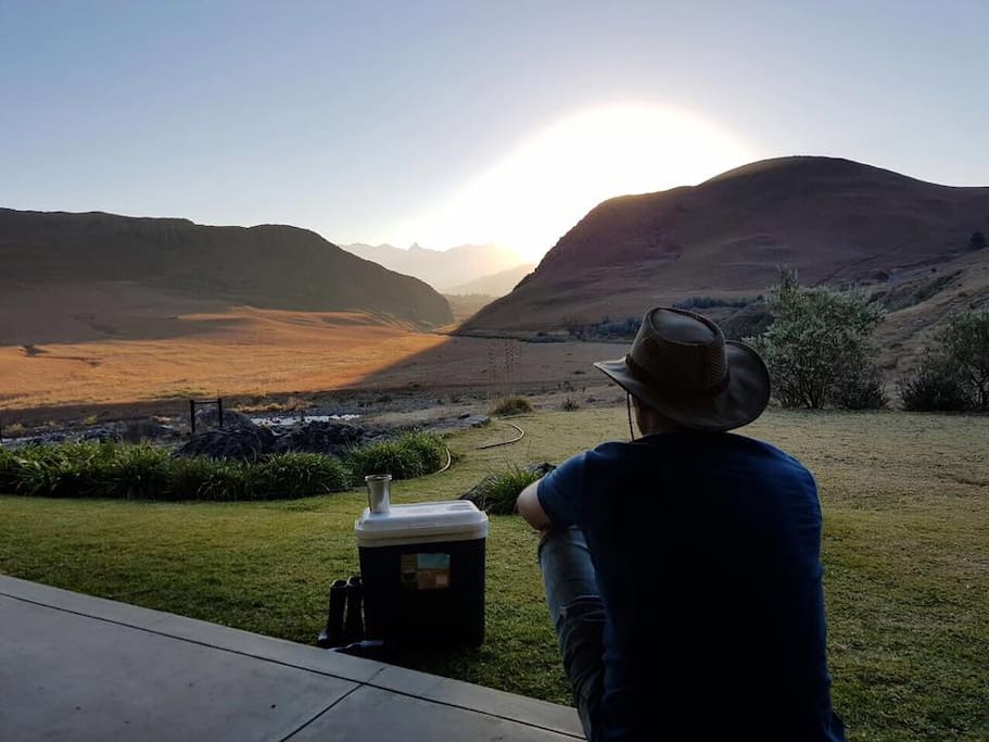 The most incredible views for sundowners
