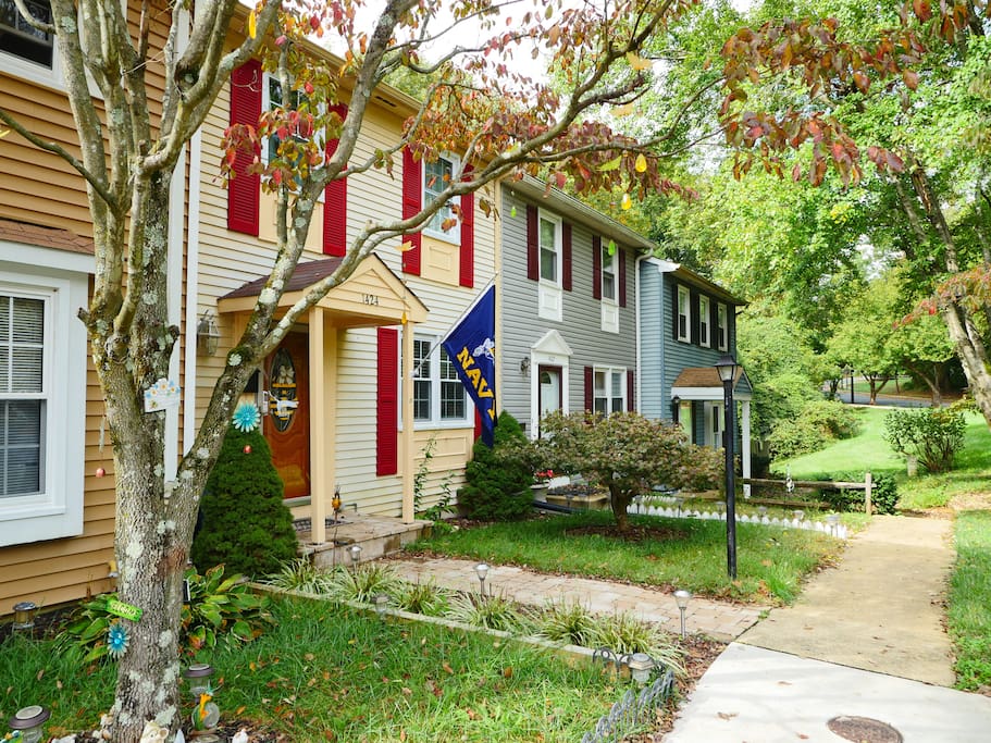Cute, quiet and safe townhouse community - minutes from downtown Annapolis!