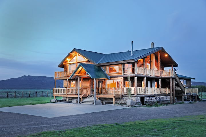Bear Trail Cabin Cabins For Rent In Island Park Idaho United States