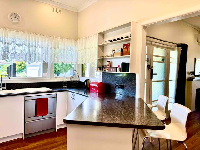 家四季 Four Season Home gallery image 5