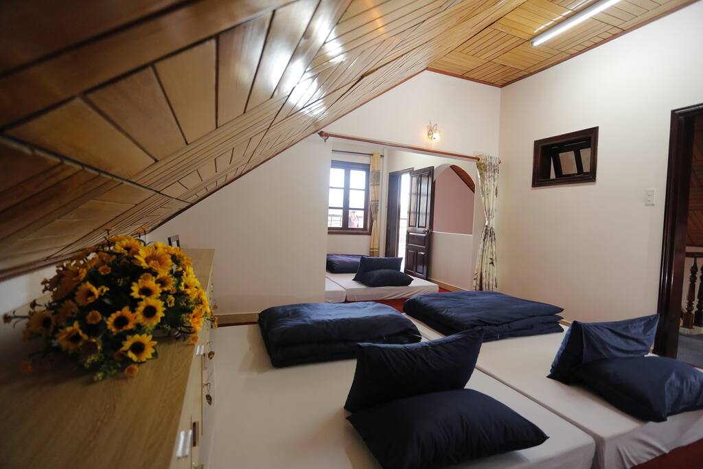 Bedroom 3 and 4z
You could separate if you want.
2 beds/ room
