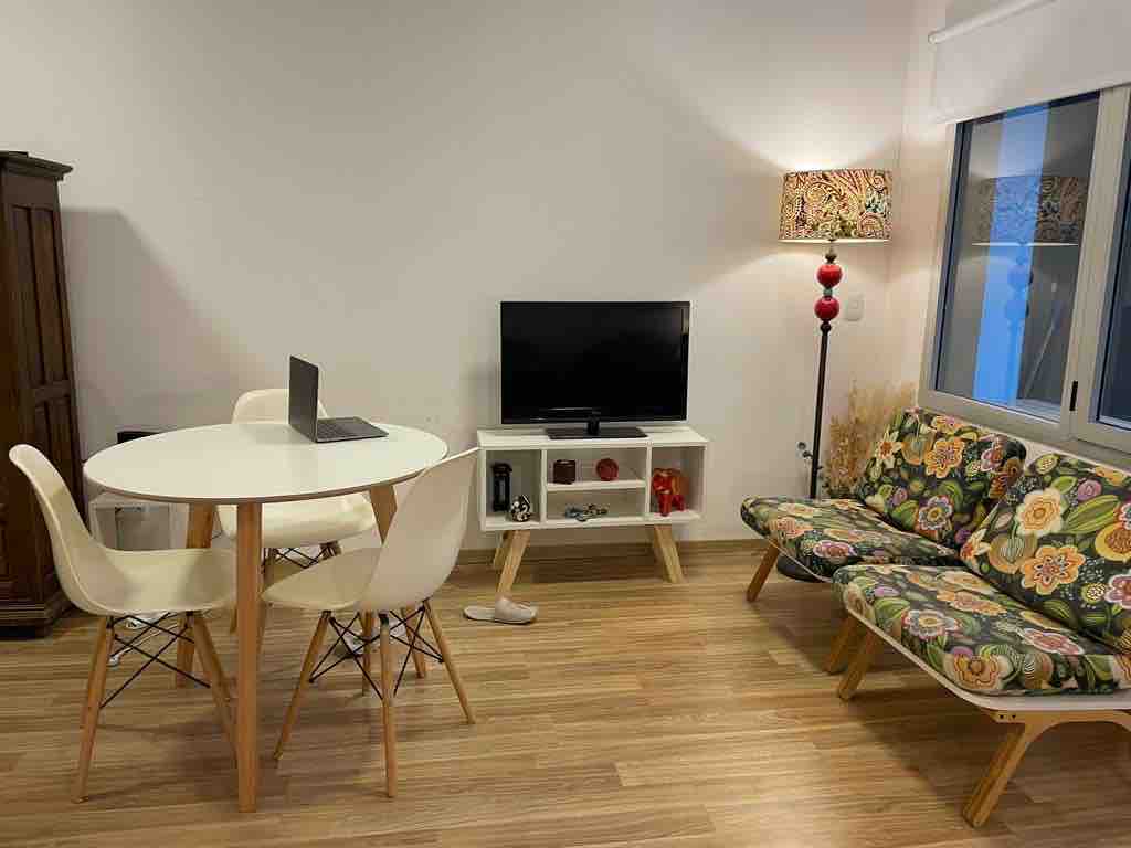 Popular Airbnb listing: Very nice apartment in Palermo /Villa Crespo in Ciudad Autónoma De Buenos Aires