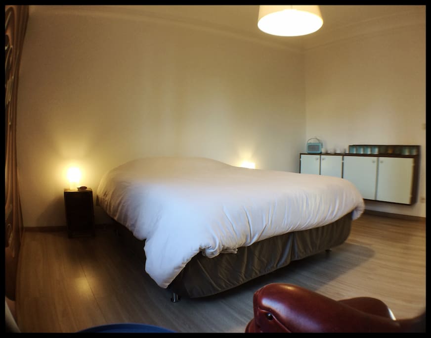 Bedroom, very quiet at the back side of the apartment.