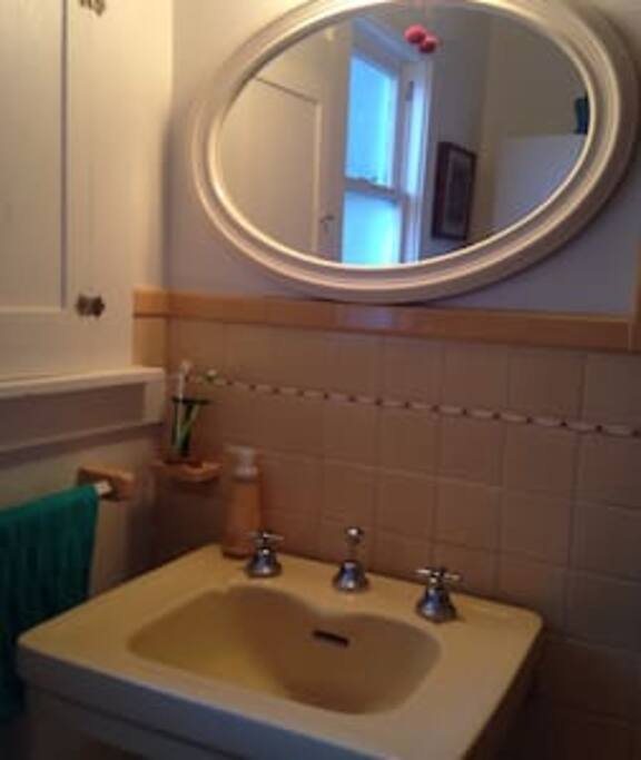 Quirky 1920's style bathroom sink!
