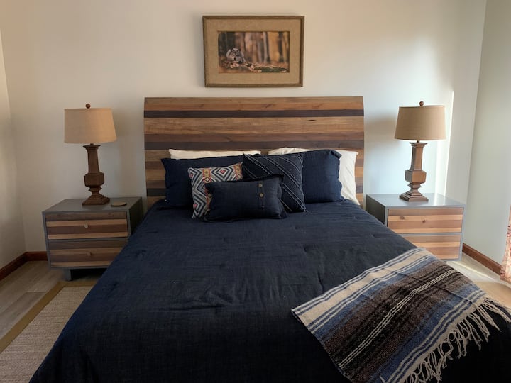 Habitación con cama de invitados - Cama tamaño queen