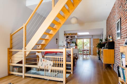 Renovated 1930 house with garden