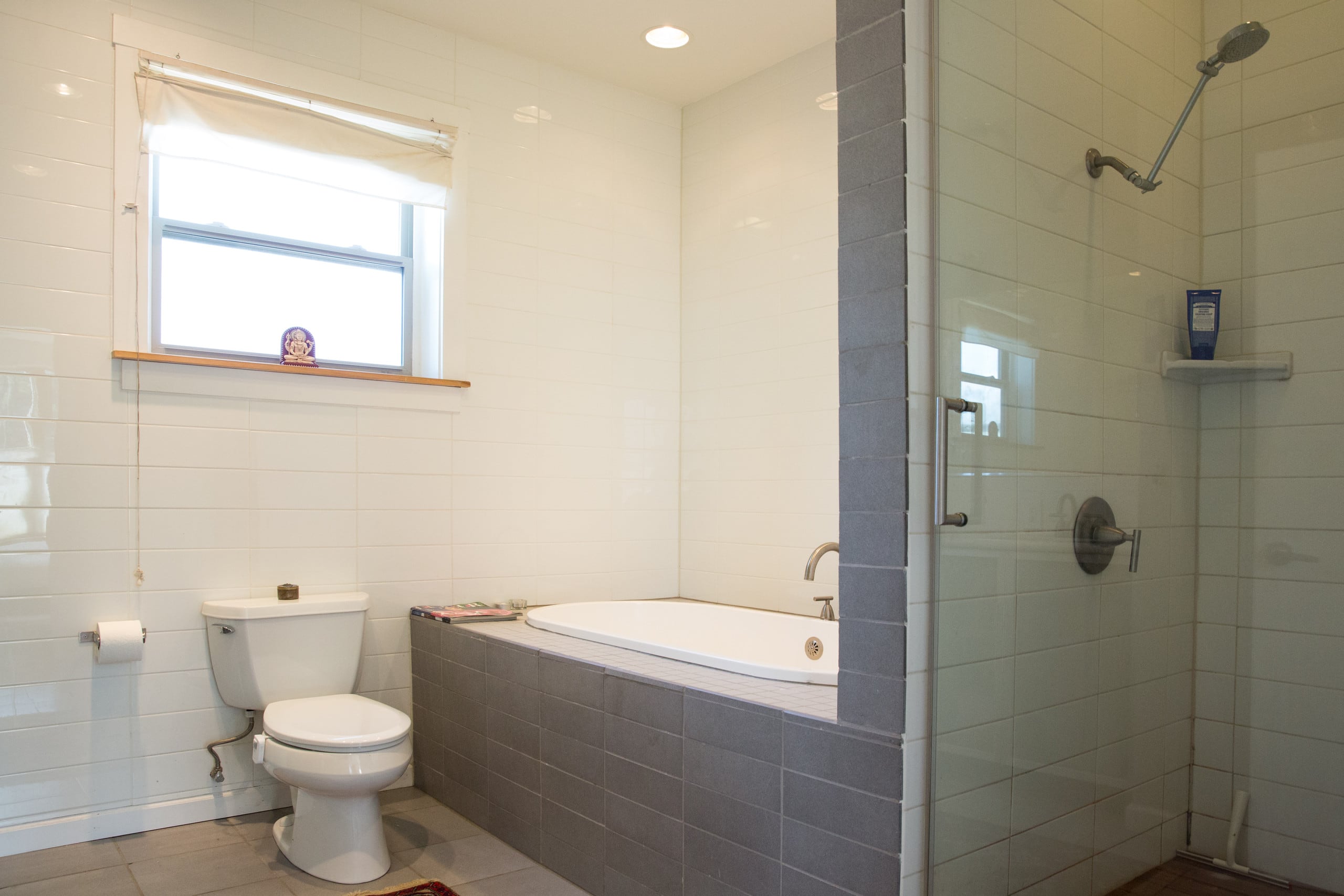 Home in San Francisco · ★4.99 · 3 bedrooms · 3 beds · 3 baths - Image 25