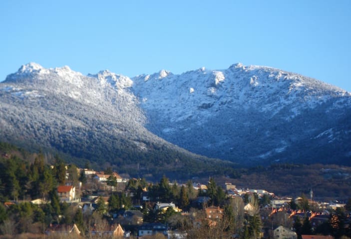SIERRA DE MADRID CERCEDILLA VILLA