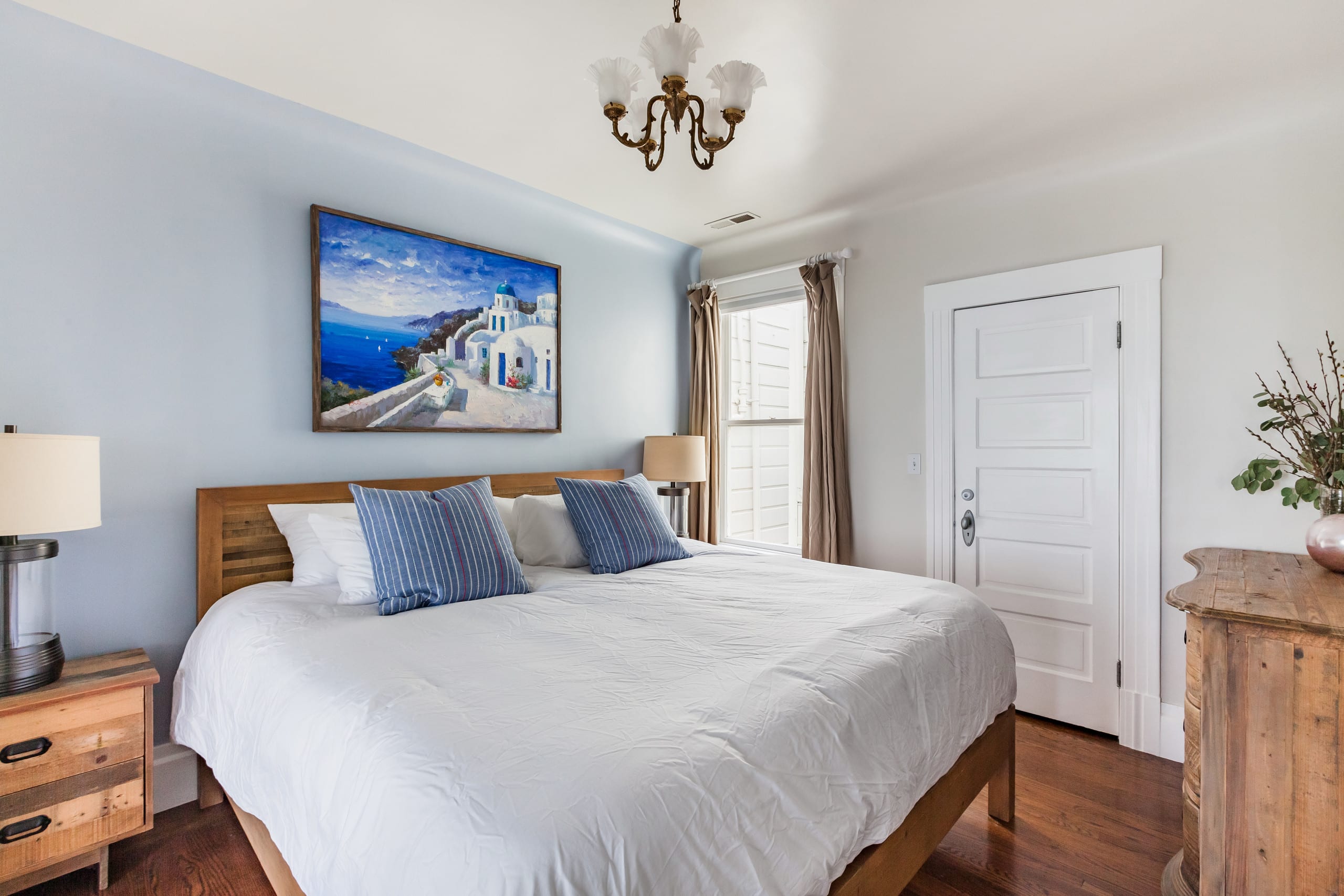 Home in San Francisco · ★4.98 · 2 bedrooms · 3 beds · 1 bath - Image 17