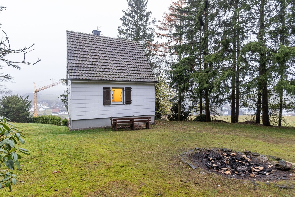 Top Airbnb: Quaint holiday home in Sauerland in nature en Medebach