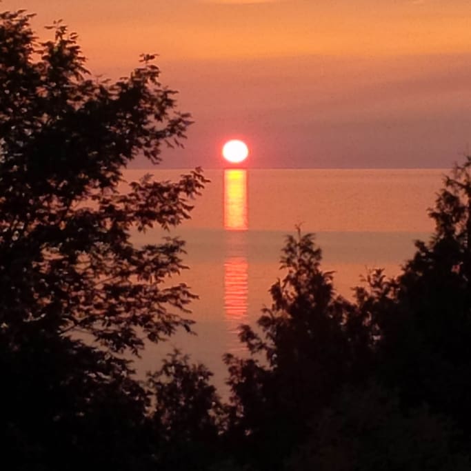 Best sunsets you'll ever see; every night!