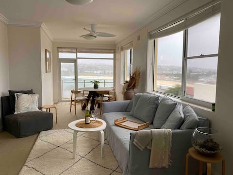 Popular Airbnb listing: Breathtaking Views. Amazing Location. in North Bondi