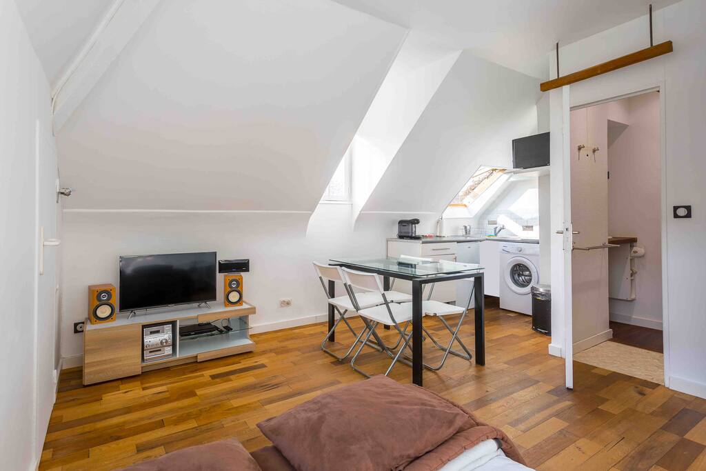 Joli Studio Confortable Rouen Condominiums For Rent In Rouen Normandie France
