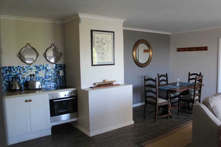 Lighthouse Lookout – Family beach getaway