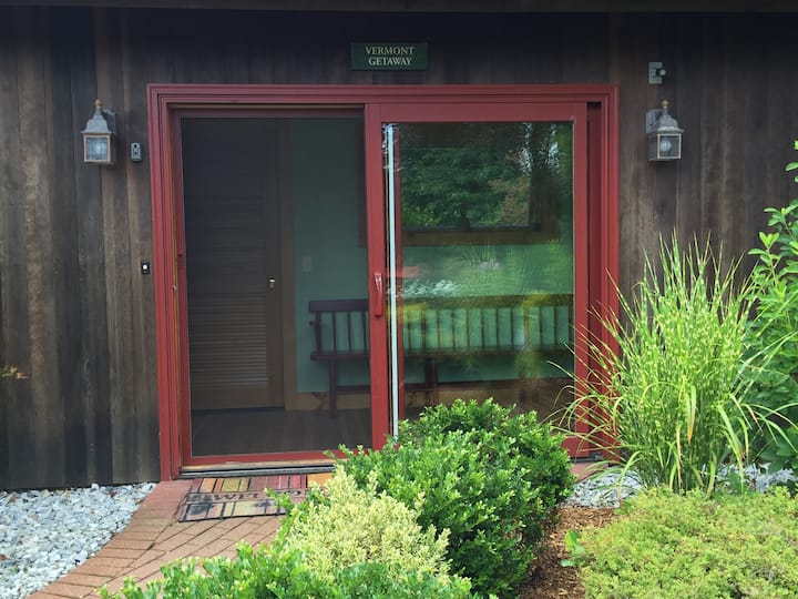 Vermont Getaway Apartment Apartments for Rent in Londonderry, Vermont