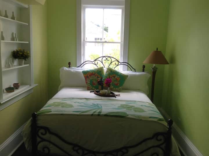 საძინებელი 3