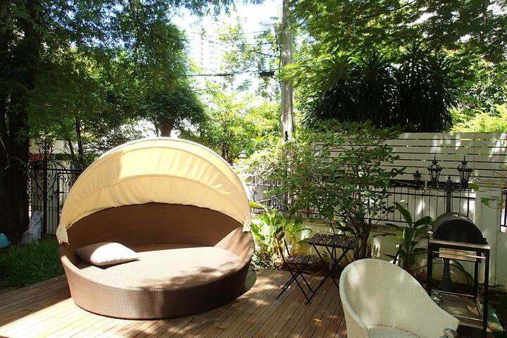 Luxury 3BR+ Pool Villa for 6-10, great location gallery image 4