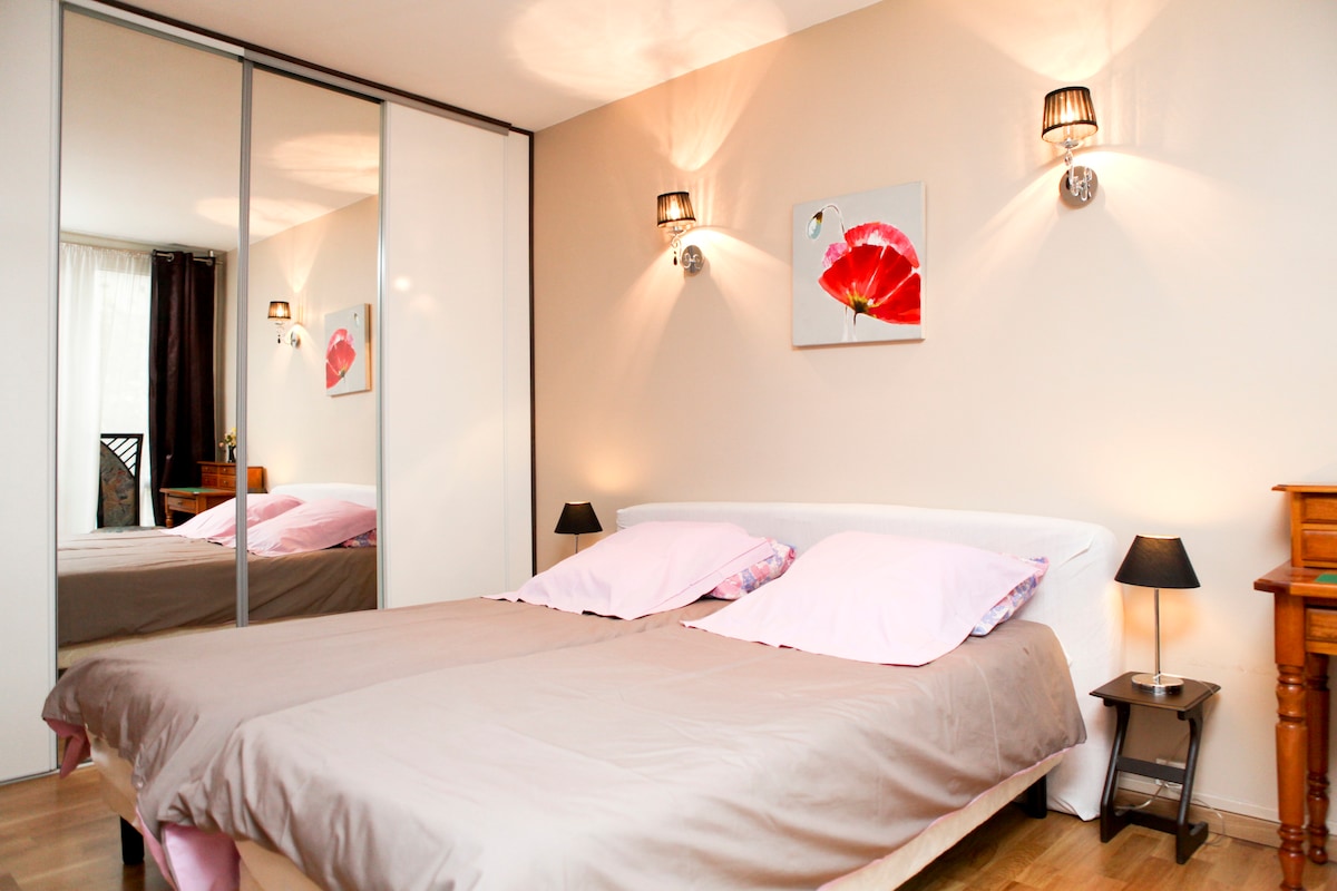 ห้องใหญ่ 