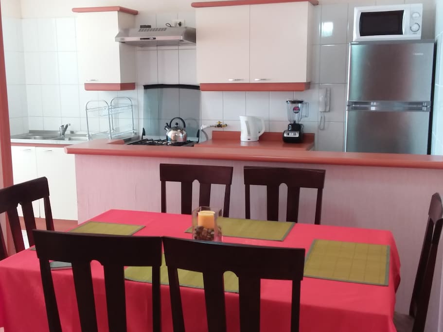 Cocina Americana equipada para 6 personas