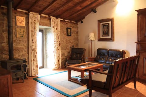 Casa do Arco - Casa de Campo, Mezio, Castro Daire
