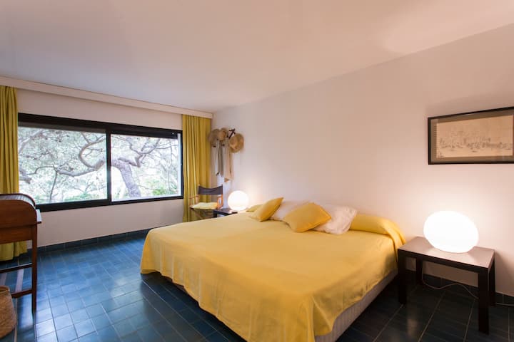 საძინებელი 4