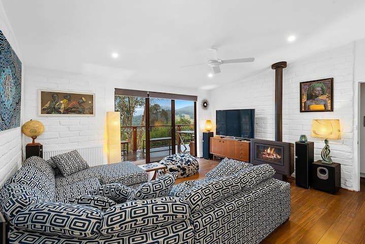 Mud Brick Escape with a View gallery image 4