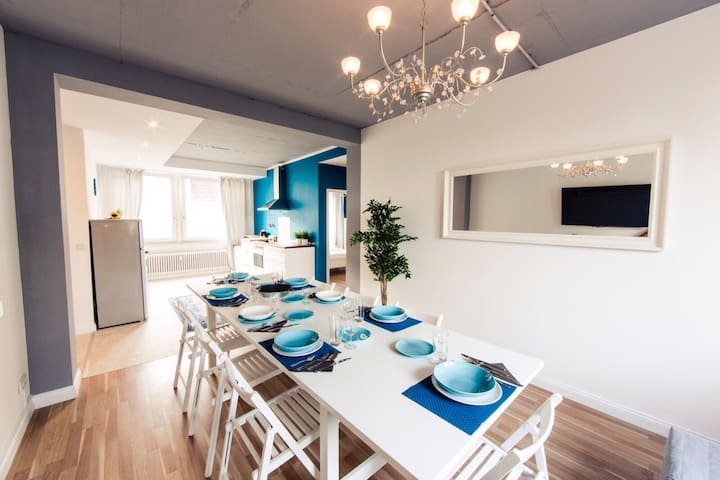 Heval’s 4-Room Grand Appartment gallery image 2