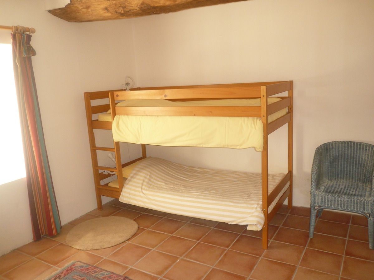 spavaća soba - kreveti na kat