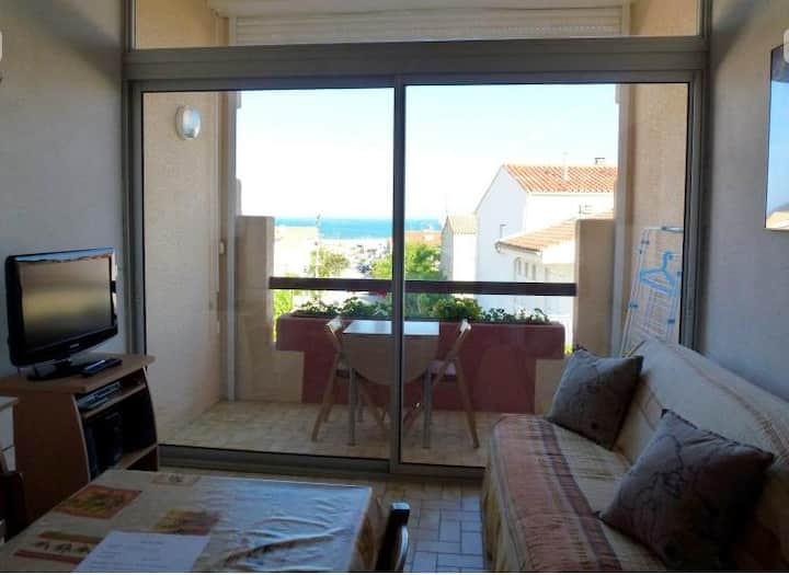 Apartment with a view, close to the beach